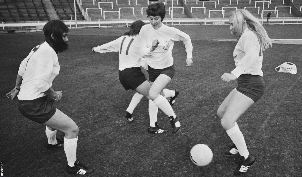 British footballer Lynda Hale, an unspecified player, British footballer Sheila Parker and British footballer Jeannie Allott