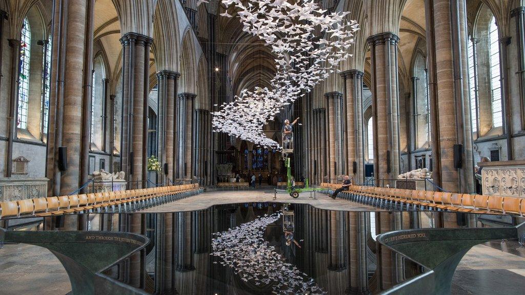 Les Colombes, Salisbury Cathedral, Wiltshire