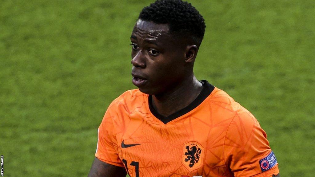 Quincy Promes in action for the Netherlands