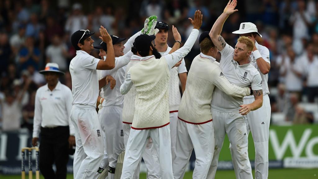 England players celebrate