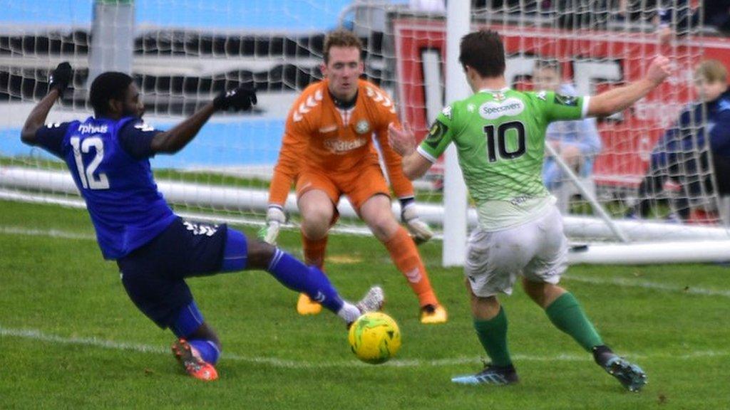 Guernsey FC v Whyteleafe