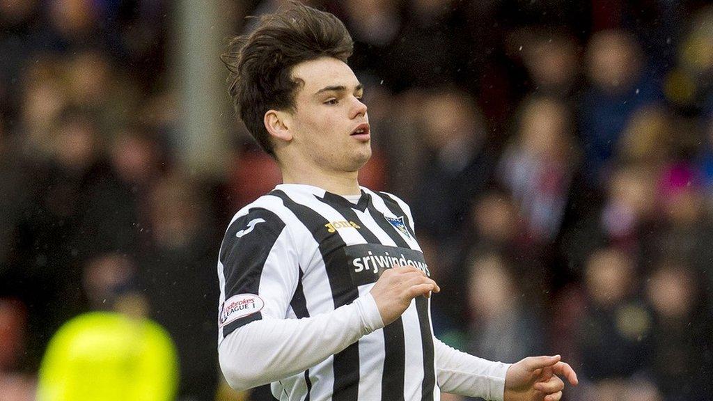 PJ Crossan in action for Dunfermline