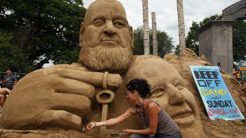 Michael Eavis Sand Sculpture