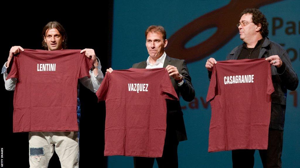 Gianluigi Lentini with former Torino team-mats Rafael Martin Vazquez and Walter Casagrande at a 2017 event to commemorate 25 years since the team's appearance in the 1992 Uefa Cup final