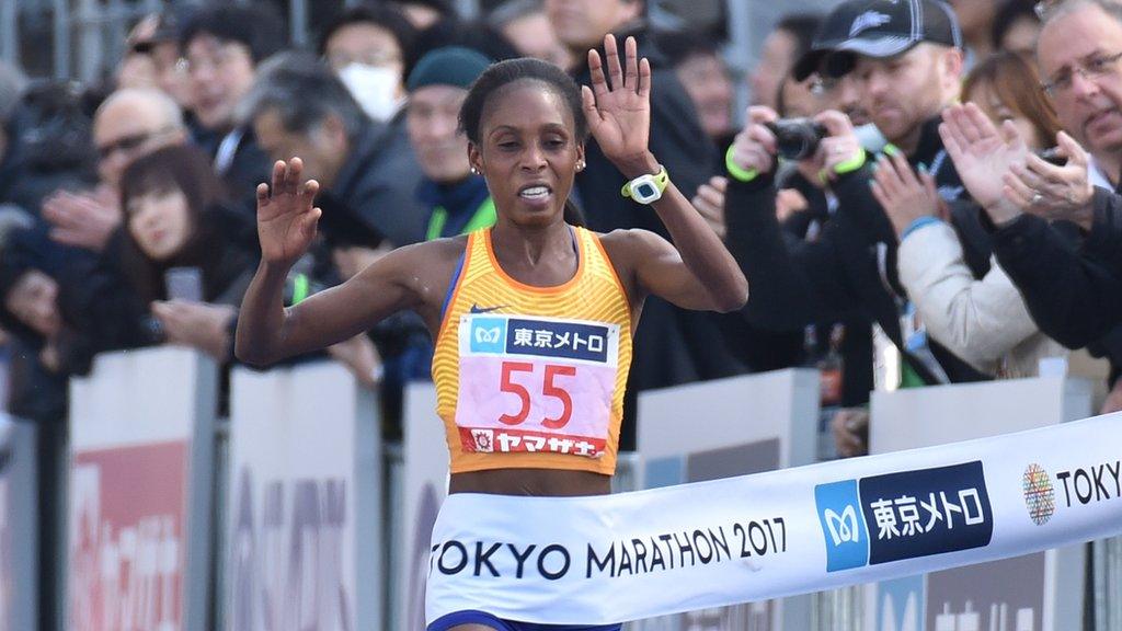 Sarah Chepchirchir wins the Tokyo Marathon in 2017