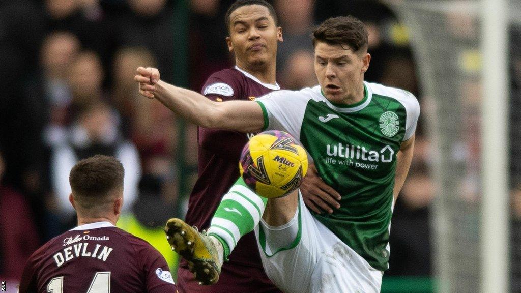 Hibernian striker Kevin Nisbet in action against Hearts