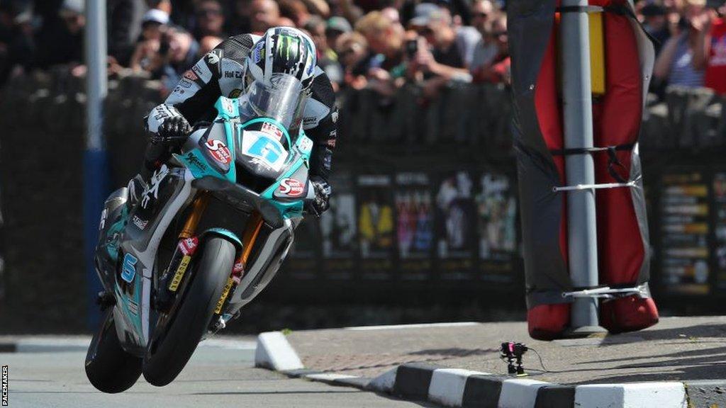 Michael Dunlop in action on his Supersport Yamaha in 2022