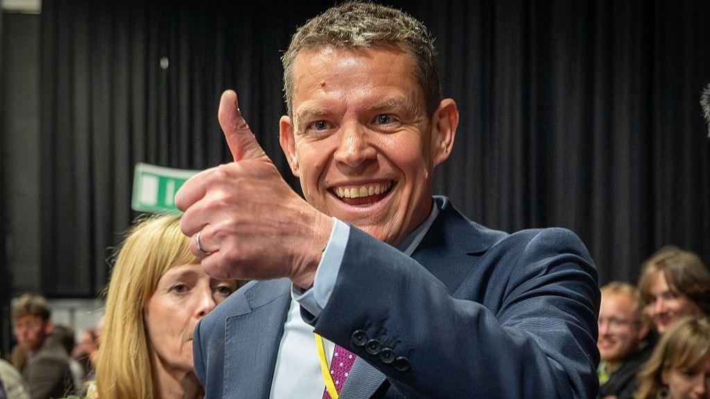 Rhun ap Iorwerth with his thumb up