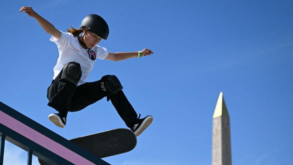 Olympic skateboarding: Team Japan win gold and silver in Paris - BBC ...