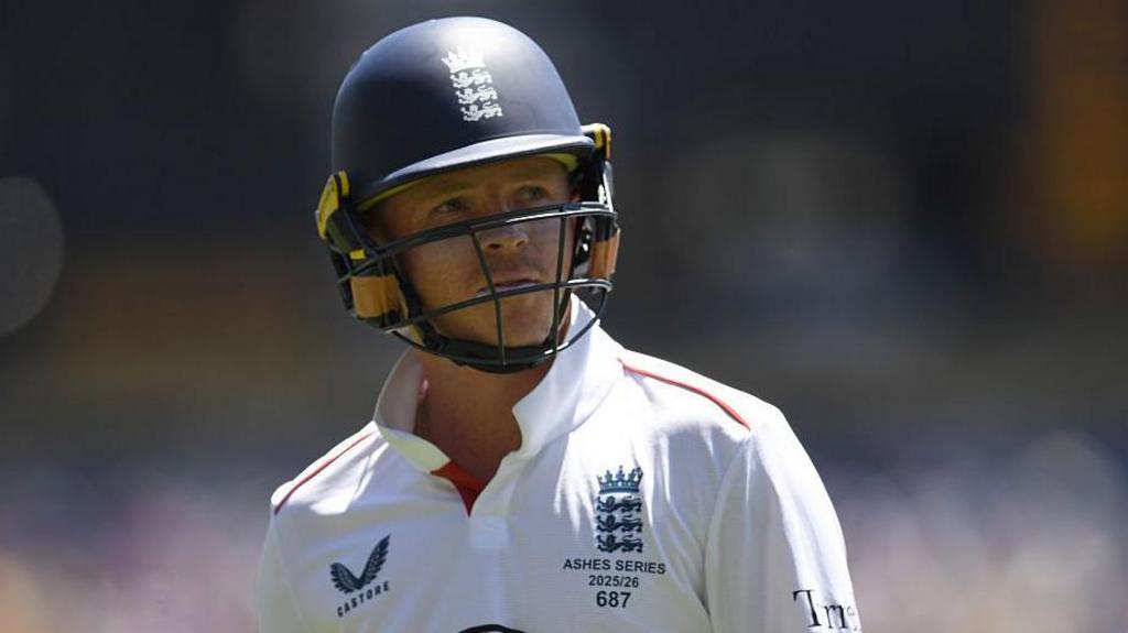 England recall Pope and Lawrence for Pakistan Tests