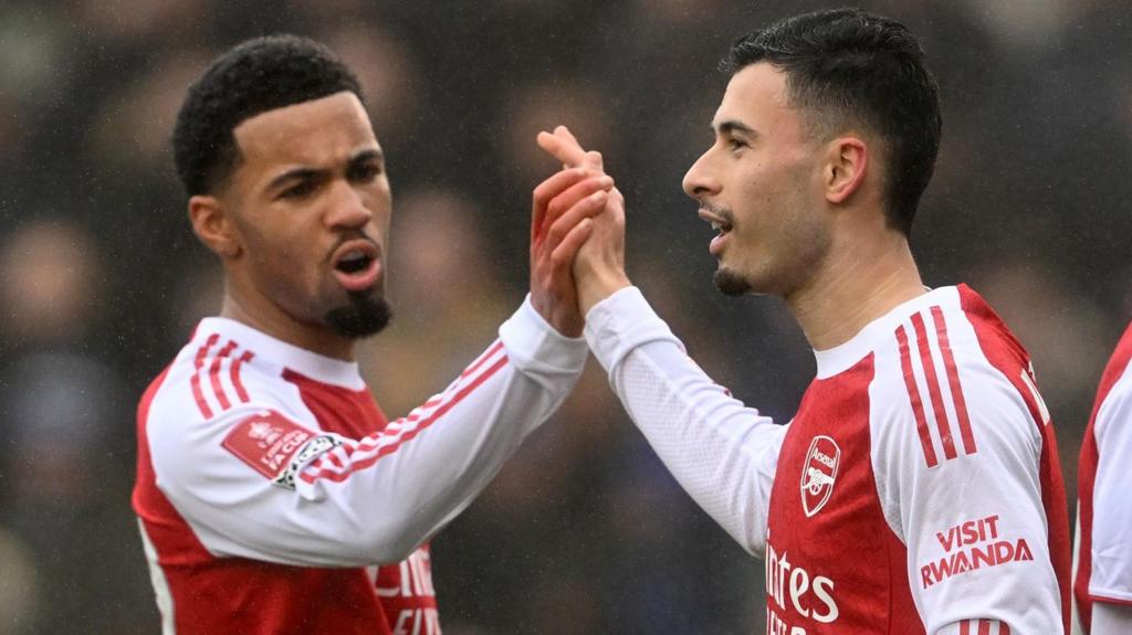 Arsenal Martinelli və Nvaneri üçün təkliflər dəvət edir
