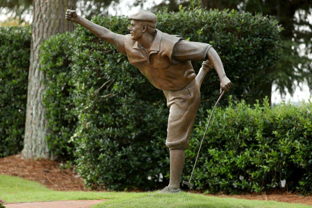 Payne Stewart's statue at Pinehurst