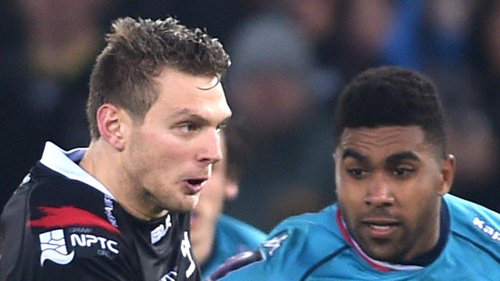 Dan Biggar takes on Grenoble