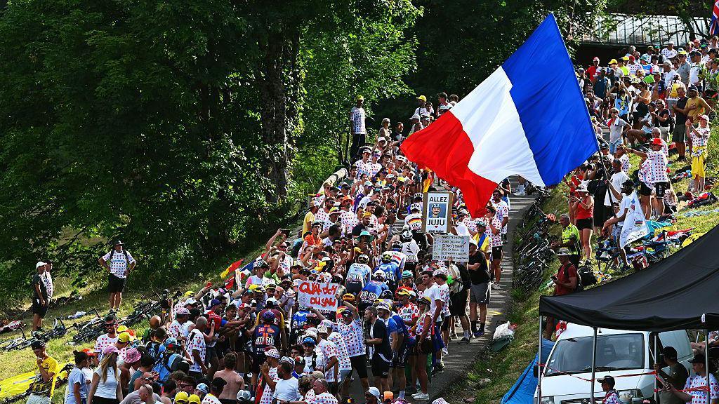 Tour de FRance crowds