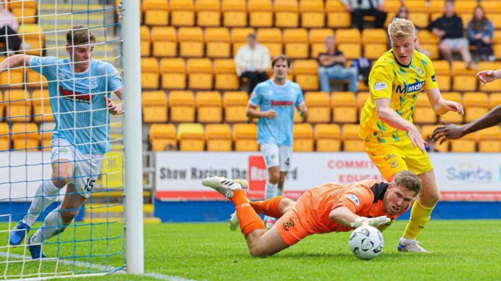 St Johnstone are toiling at home to East Fife