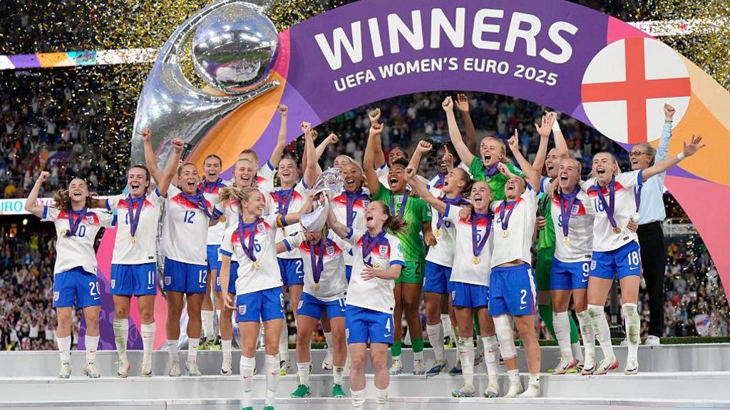 England's Leah Williamson and Keira Walsh lift the 2025 Women's Euros trophy