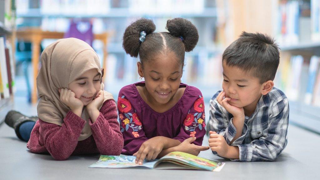 children-reading.