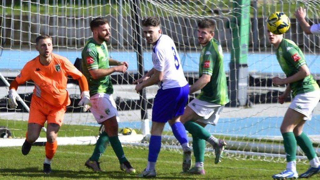 Guernsey FC v Ascot United