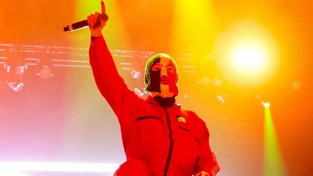 Sharon Osbourne calls for Kneecap’s US visas to be revoked