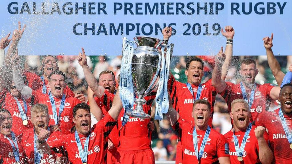 Saracens celebrate the 2019 Premiership title