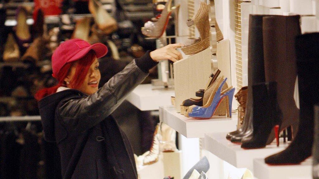 Rihanna in Saks 5th Avenue