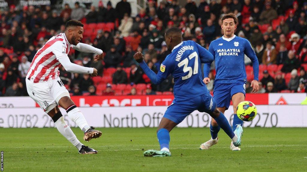 Tyrese Campbell scores Stoke's first goal