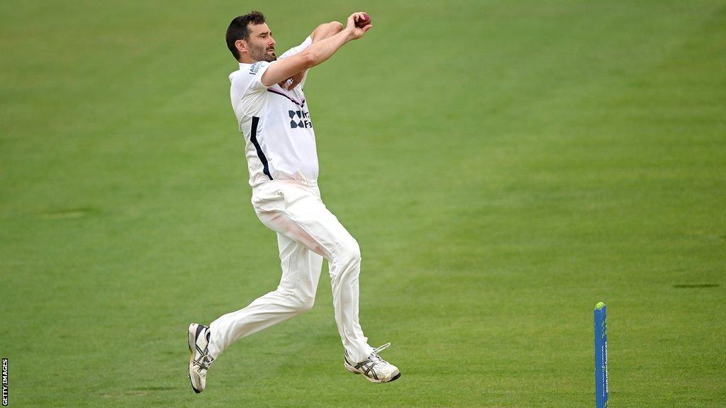 Middlesex seamer Tim Murtagh has signed a one-year contract extension to keep him at the club until the end of 2023.