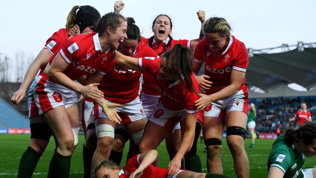 Wales celebrate Hannah Jones' try against Ireland in the Women's Six Nations