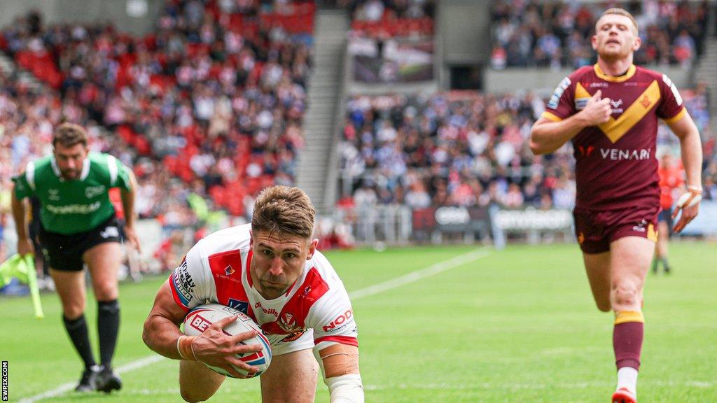 Tommy Makinson has now scored 200 career tries thanks to his hat-trick for St Helens against Huddersfield