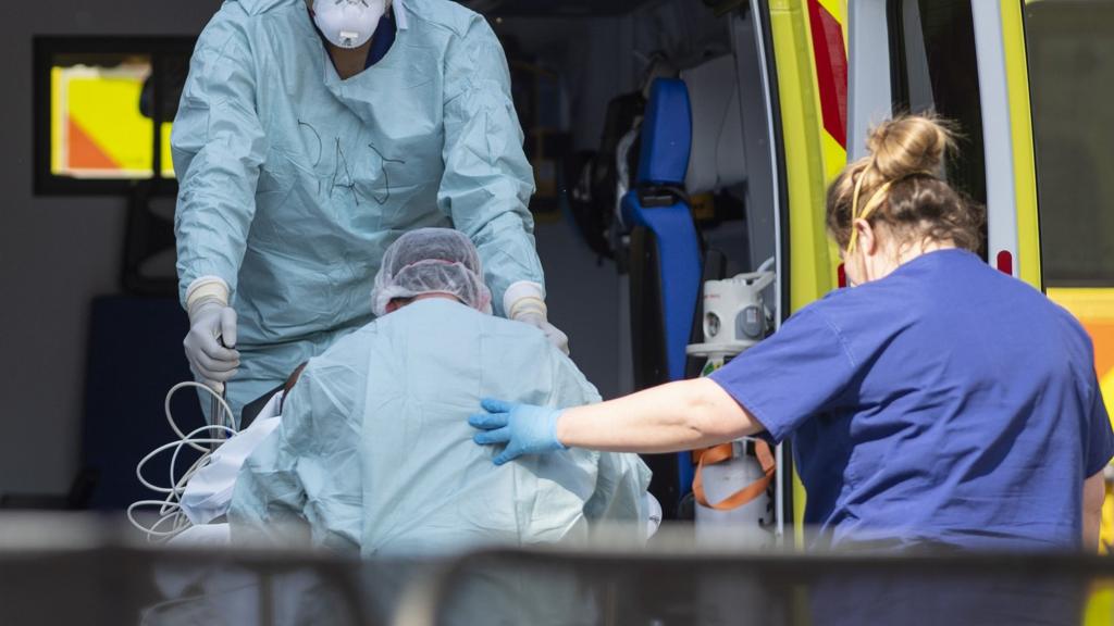 patient arrives at St Thomas' hospital