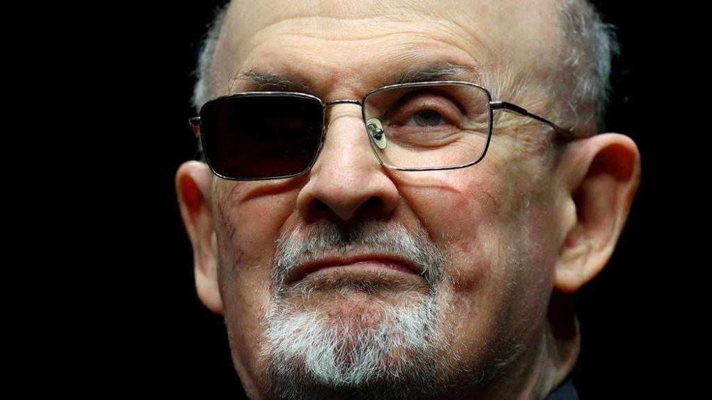 Salman Rushdie-Angreifer wegen versuchten Mordes und tätlichen Angriffs schuldig gesprochen