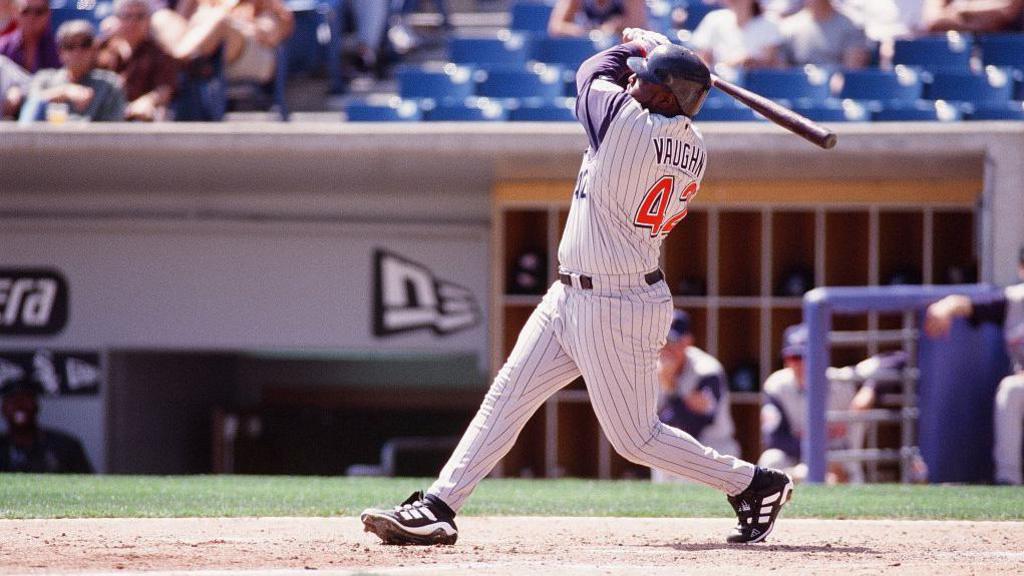 Mo Vaughn swinging at a baseball for the Anaheim Angels in 2000