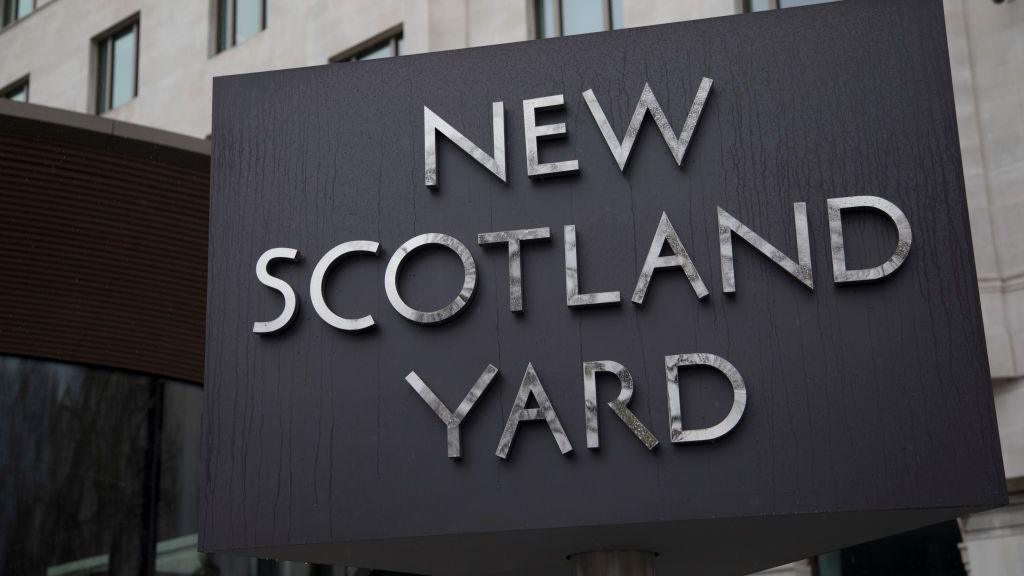 New Scotland Yard sign