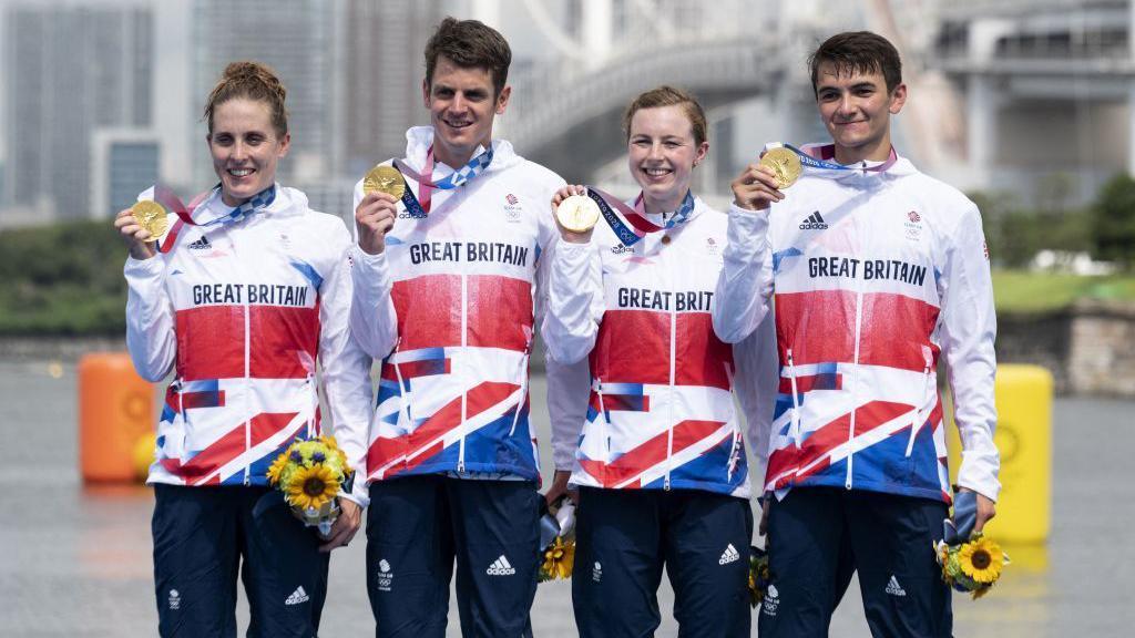 Team GB winning mixed relay triathlon gold at Tokyo