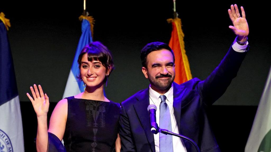 Democrat Zohran Mamani celebrates with his wife Rama Duwaji after being elected as the 111th mayor of New York City.