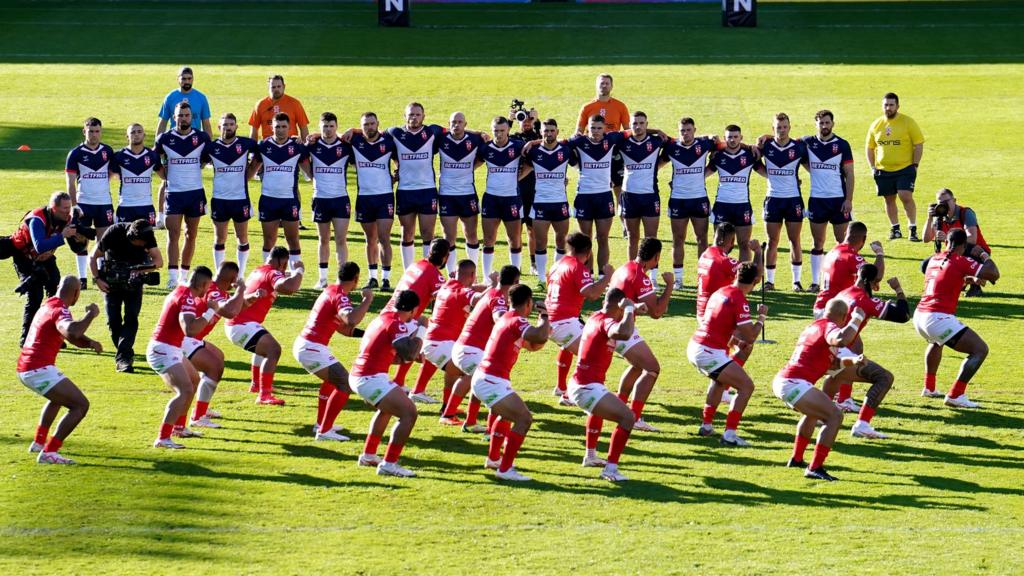 Tonga perform the Sipi Tau