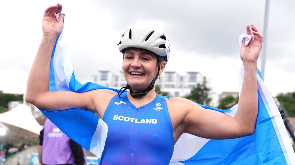 'Relieved' Woods wins gold again in restaged race