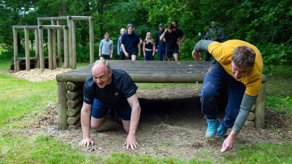 Ed Davey and Tunbridge Wells candidate Mike Martin take on course