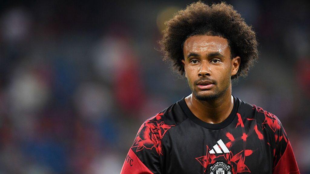 Fiorentina, Zirkzee kirayəsi üzrə Man United ilə danışıqlardadır