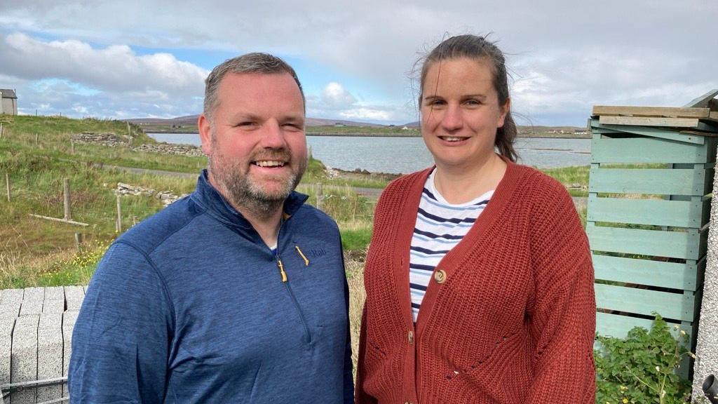 Stiùbhart MacMhathain is Sarah NicMhathain