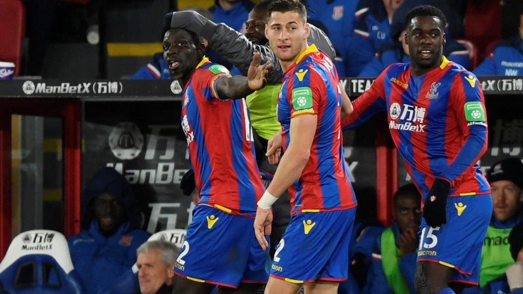 Mamadou Sakho celebrates