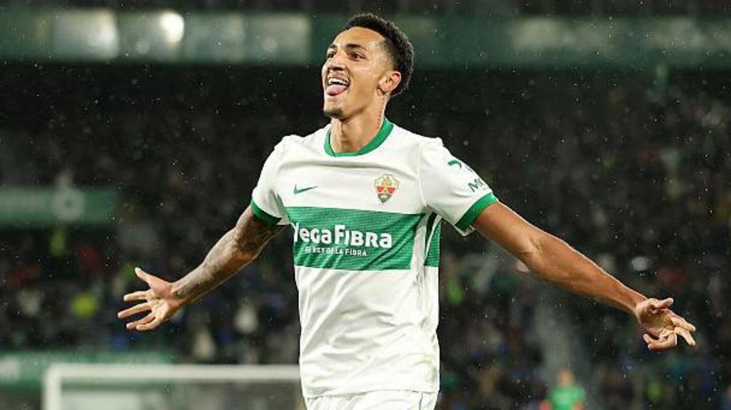 Bournemouth Agree Deal for Elche Striker Rodrigo Rodriguez