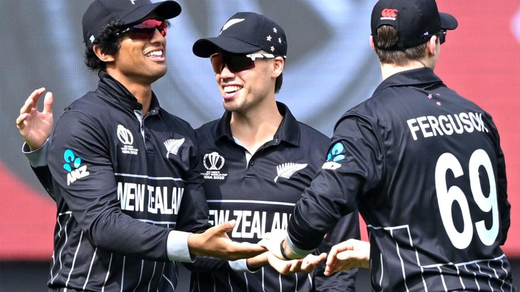 New Zealand players celebrate a wicket