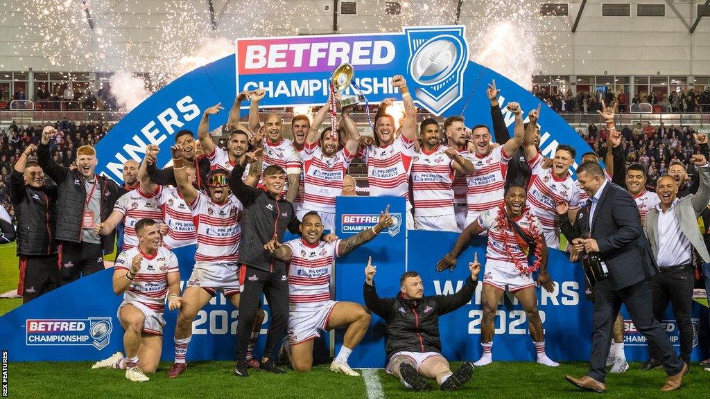 Leigh celebrate victory over Batley Bulldogs in last season's Championship play-off final