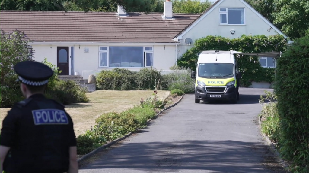 police at home