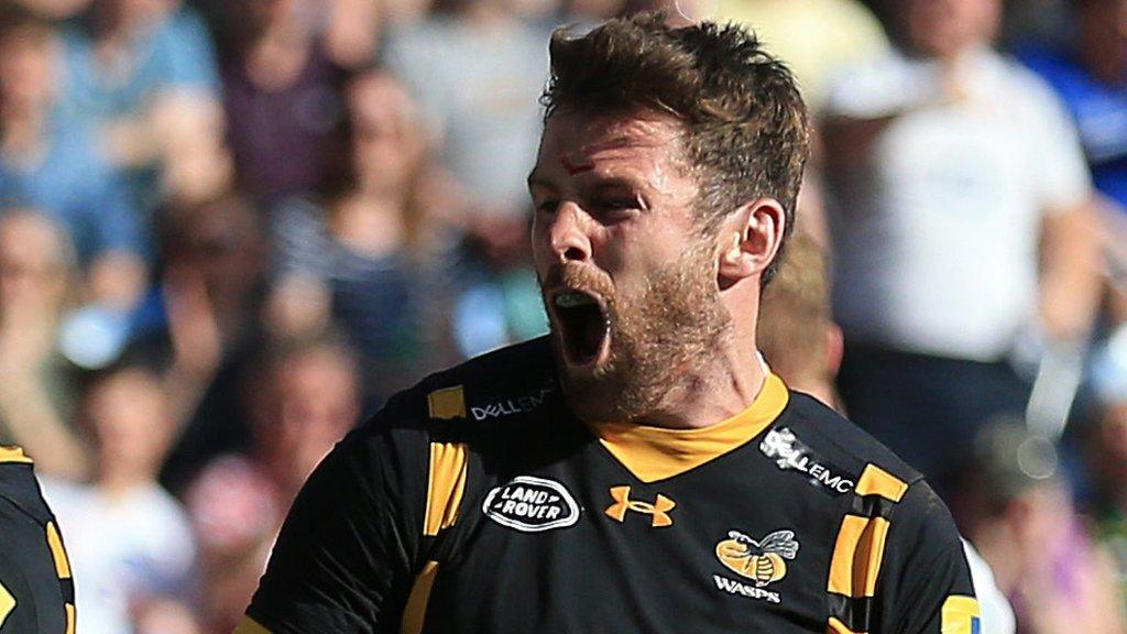 Wasps celebrate victory