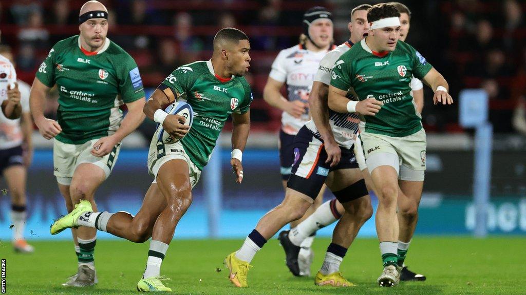 London Irish winger Ben Loader has extended his contract to stay at the club.