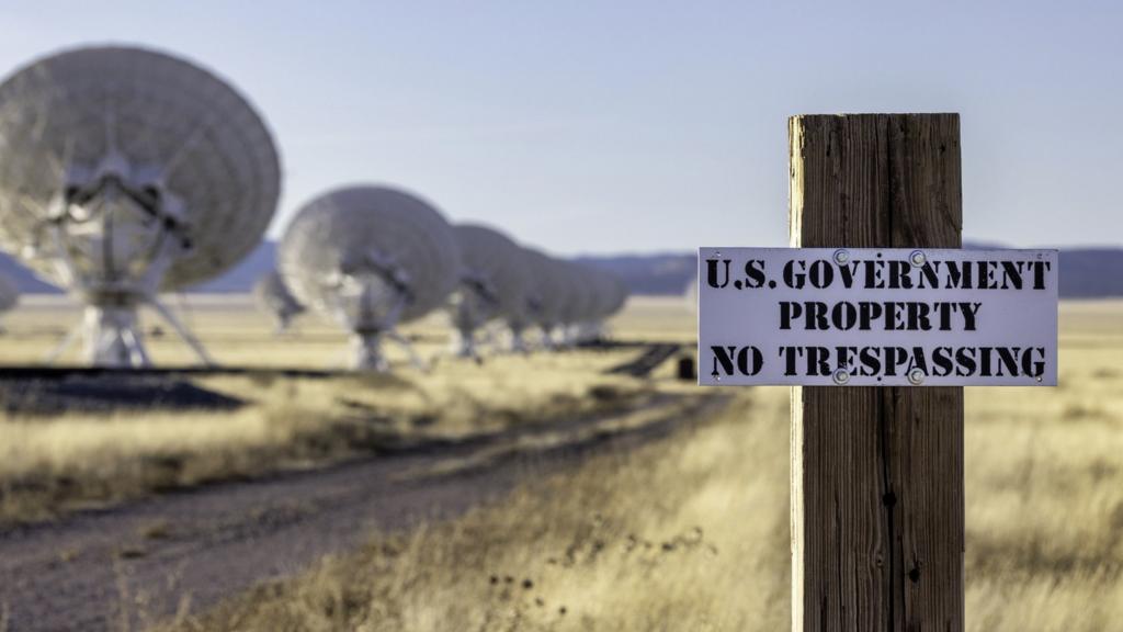 US government radio dishes