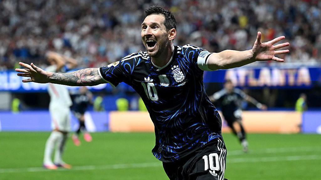 Lionel Messi #10 of Argentina celebrates the team's second goal by Lautaro Martinez #22 during the FIFA World Cup 2026 Semi Final match between England and Argentina at Atlanta Stadium on July 15, 2026