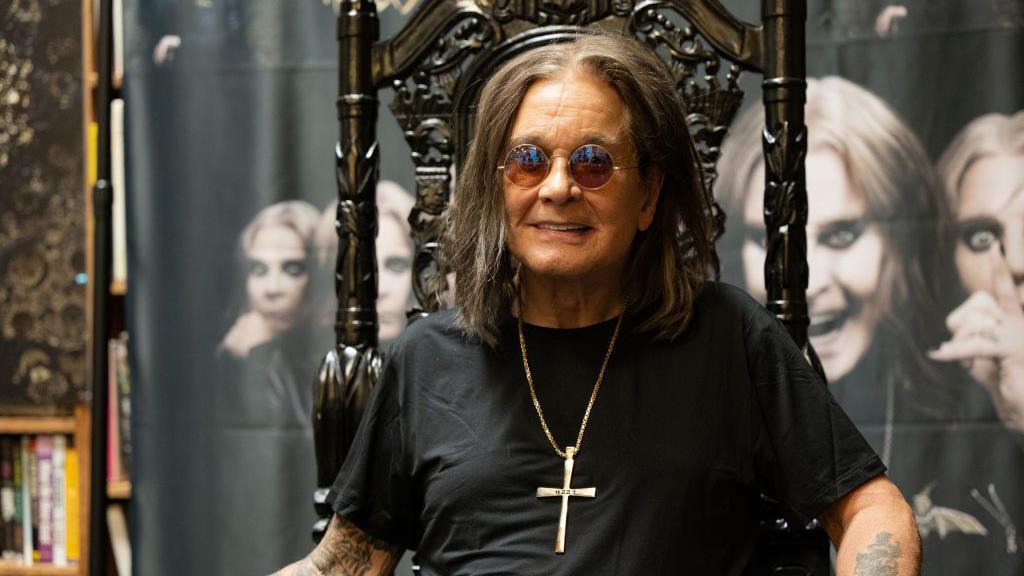 Dywedodd Ozzy Osbourne yn ei gig olaf. "Does gennych chi ddim syniad sut rwy'n teimlo. Diolch o waelod fy nghalon"
